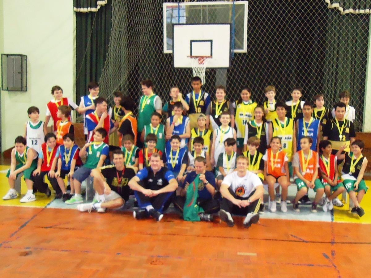 IENH promove Jamboree de Mini Basquete