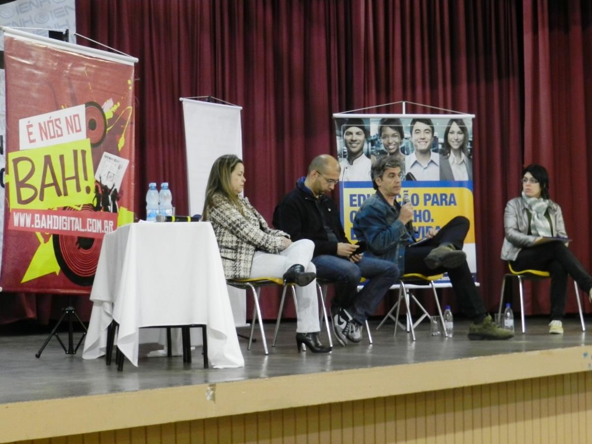 IENH recebe Bah!te Papo