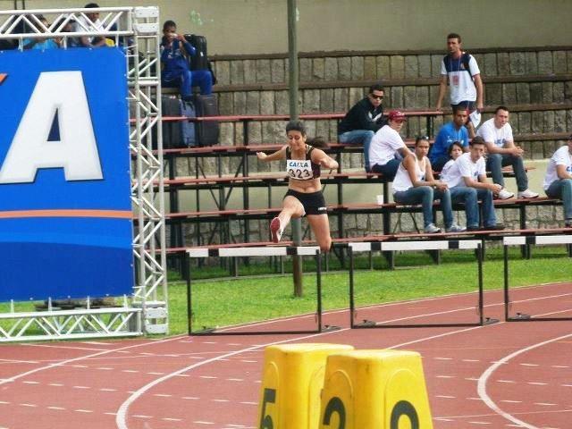 Atleta da IENH estabelece recorde estadual