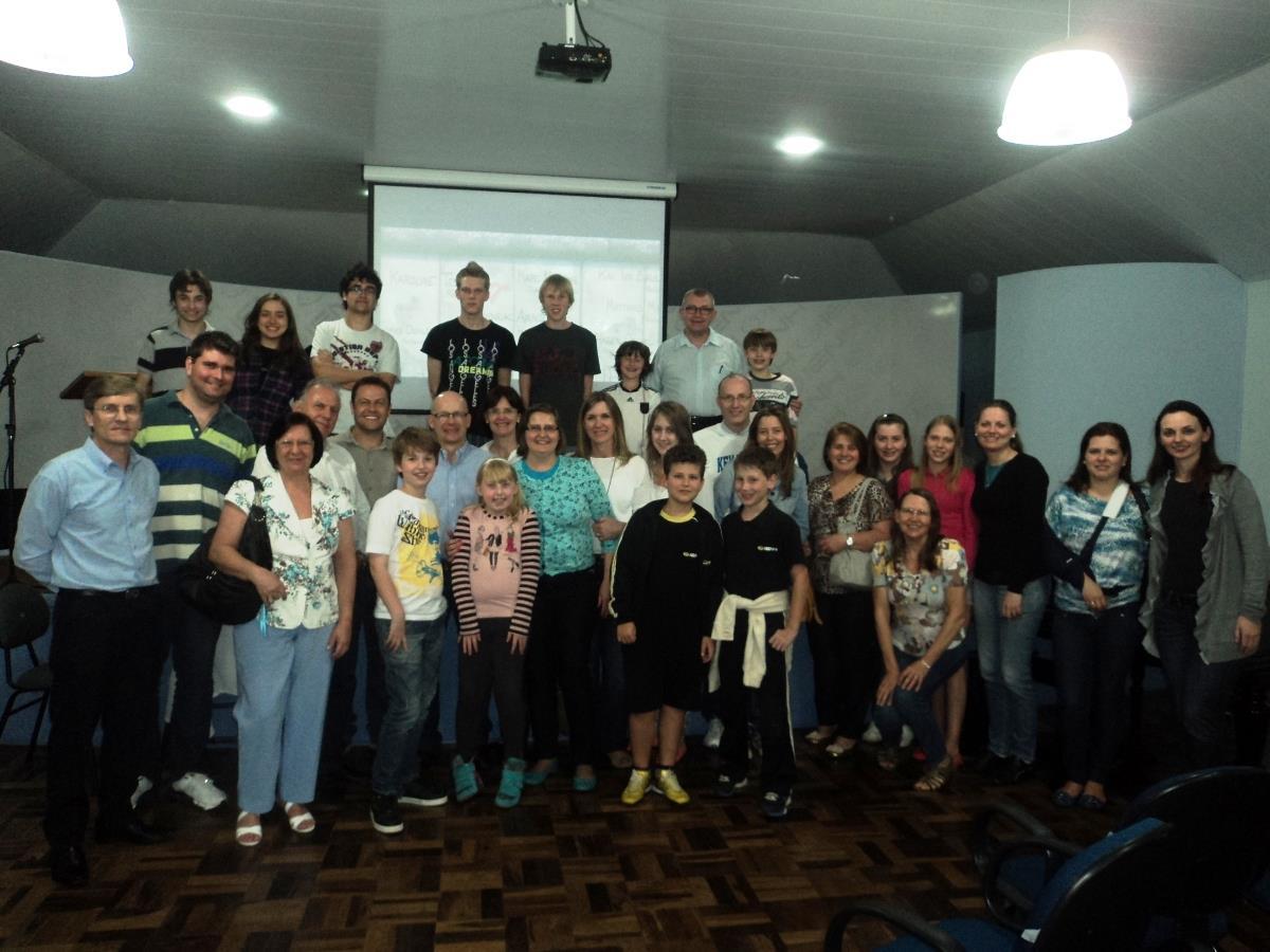 Segundo Kinoabend reúne cerca de 30 pessoas