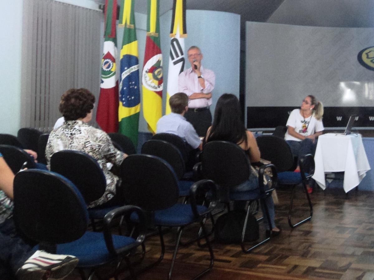 Aula Magna da Faculdade IENH com Diretor da Carburgo