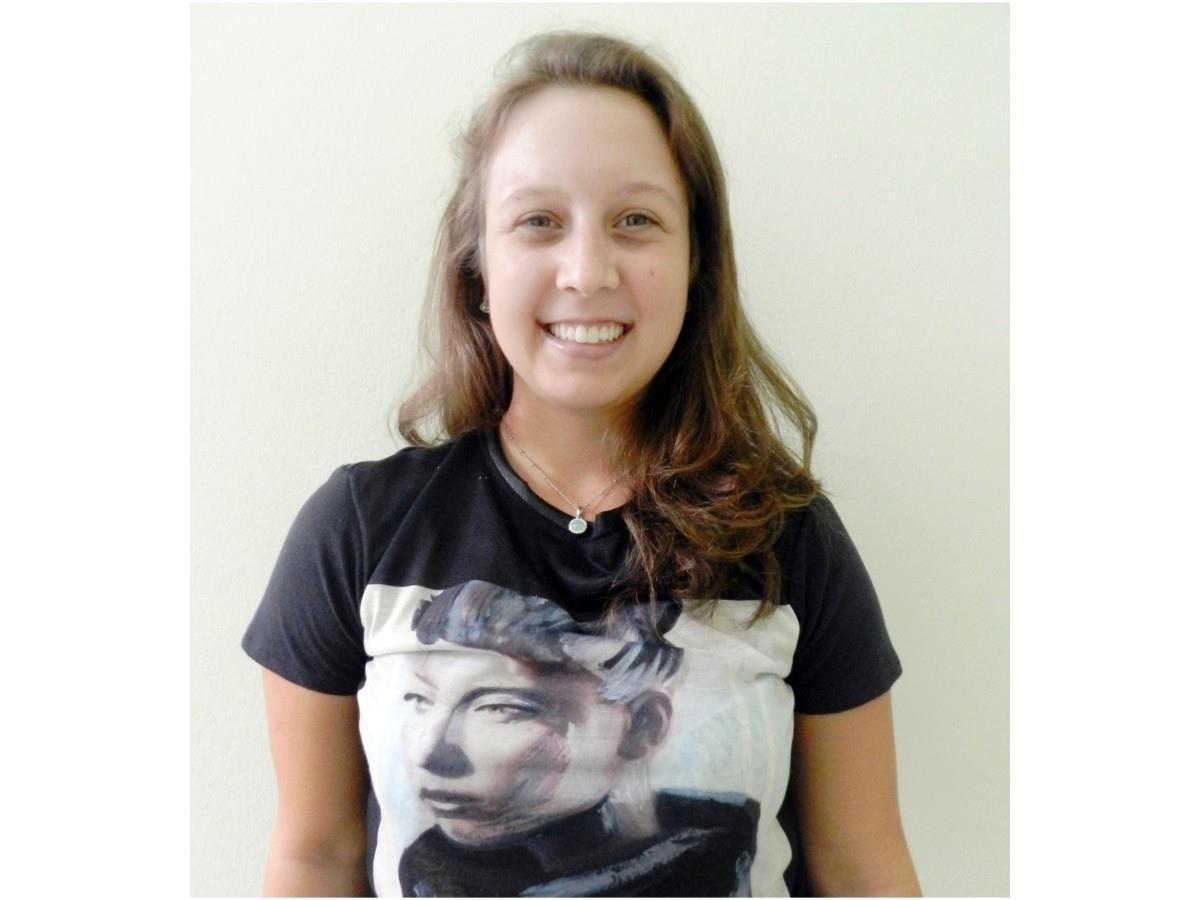 Egressa da IENH dá dicas para aprovação no Vestibular 