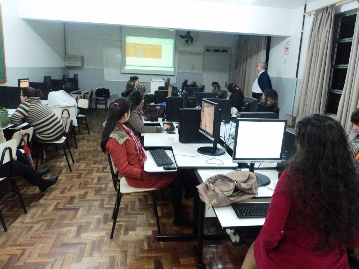 Curso de Qualificação Profissional de Excel Intermediário Curso de Qualificação Profissional de Excel Intermediário