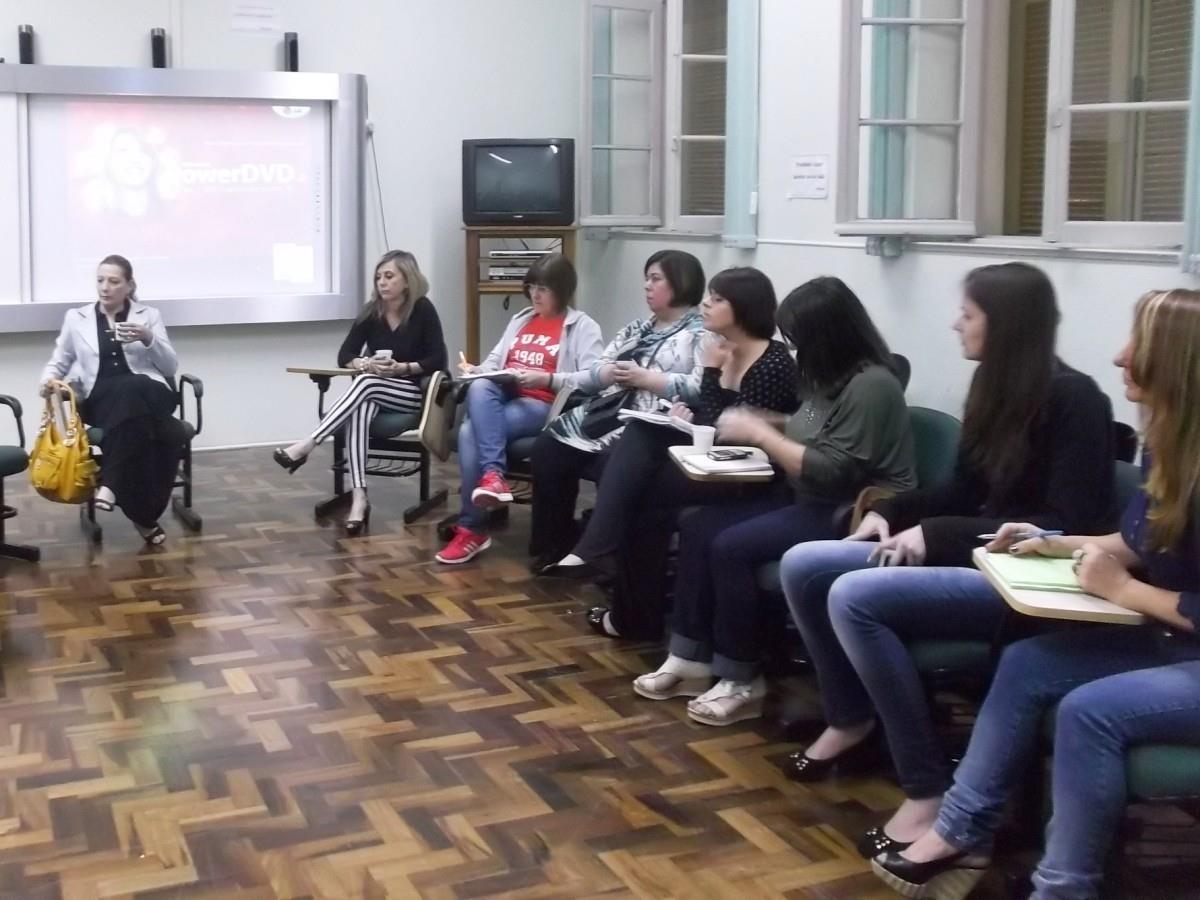 Curso de Psicologia da Faculdade IENH promove Cine-Fórum