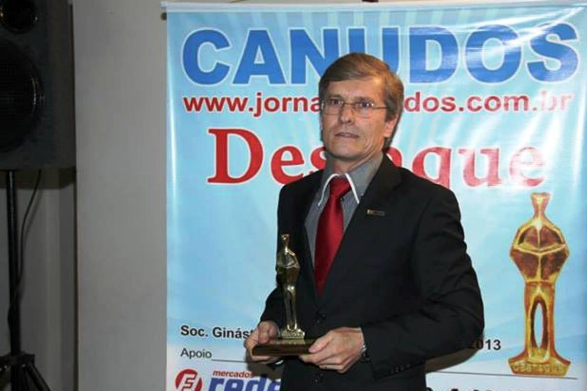 IENH recebe prêmio Destaque 2013 do Jornal Canudos