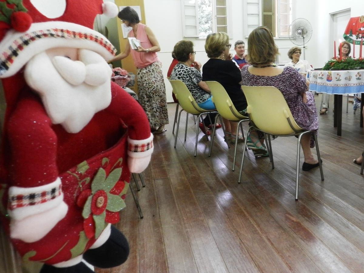 Grupo Ellos realiza encontro festivo