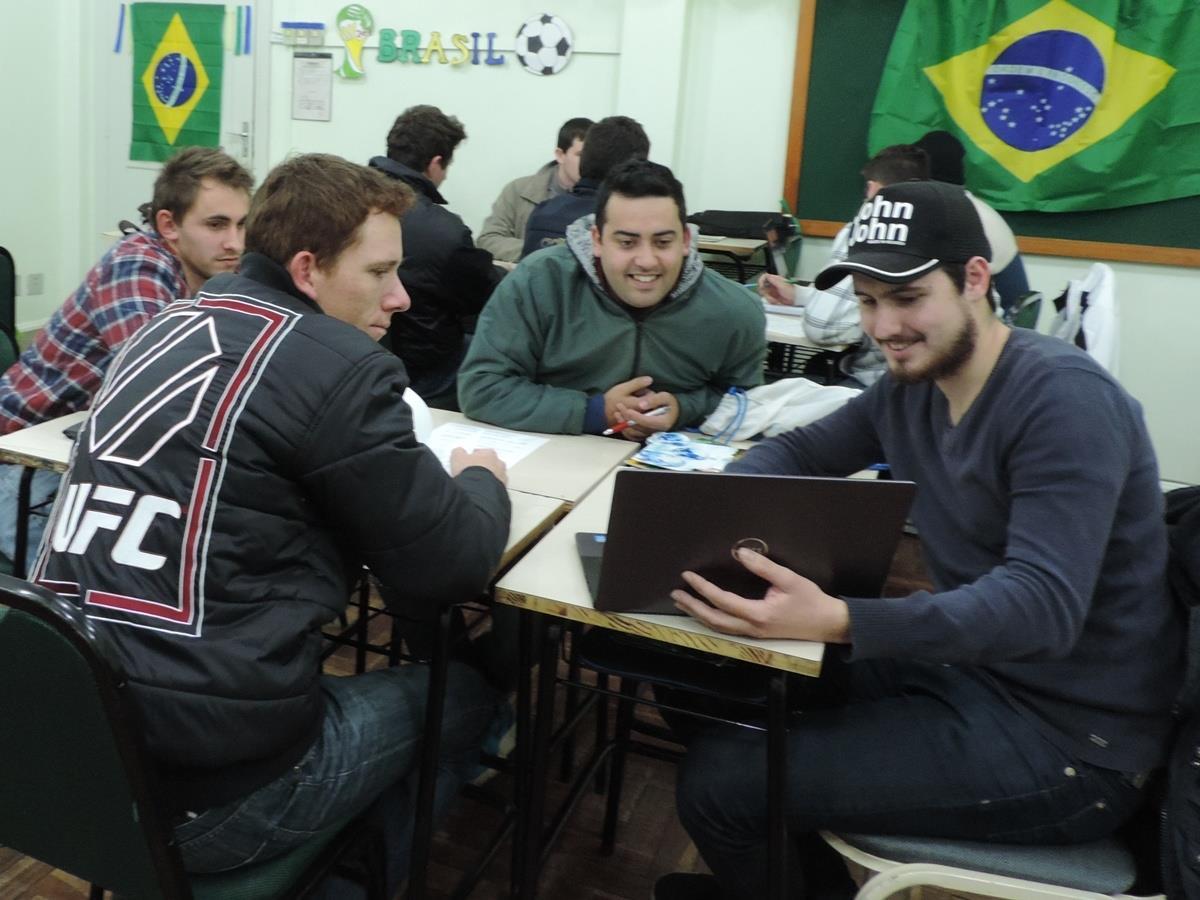 Acadêmicos visitam Casa de Acolhimento Lar do Menino