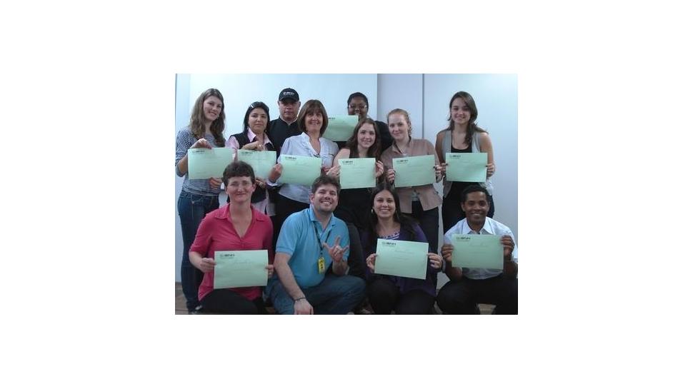 Colaboradores da IENH fazem Curso de Libras