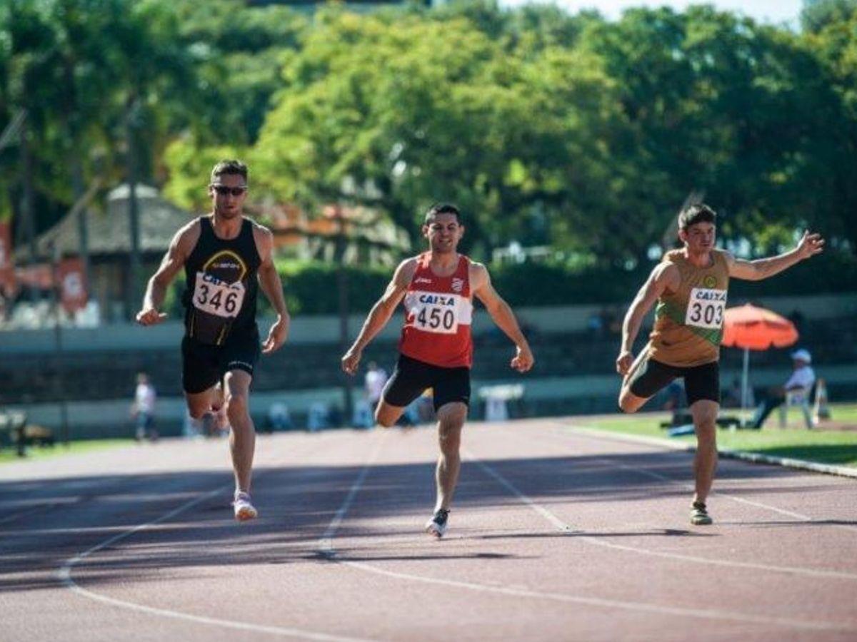 Atletismo da IENH conquista grandes resultados no Troféu Sogipa - Educação  Básica - Portal IENH