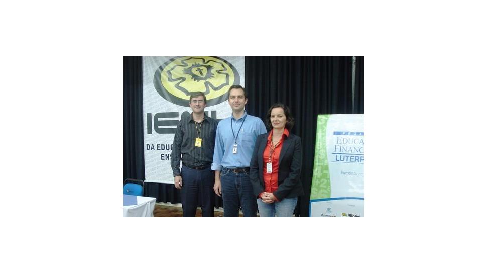 Representantes da empresa Datacom visitam a IENH Representantes da empresa Datacom visitam a IENH