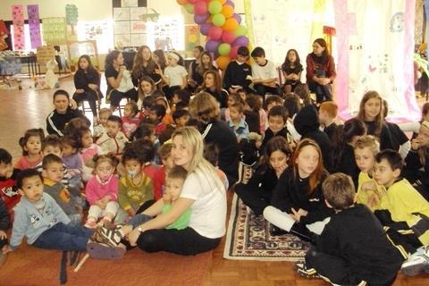 Apresentação Cultural na ABEFI