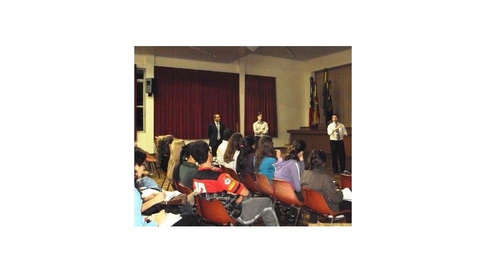 Palestra sobre Bolsa de Valores na IENH Palestra sobre Bolsa de Valores na IENH