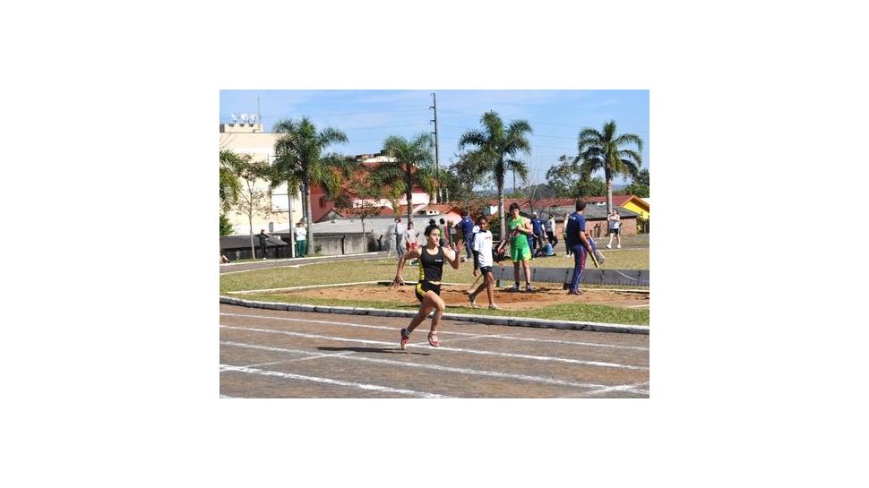 Atleta da IENH conquista vaga na Olimpíada Escolar Brasileira Atleta da IENH conquista vaga na Olimpíada Escolar Brasileira