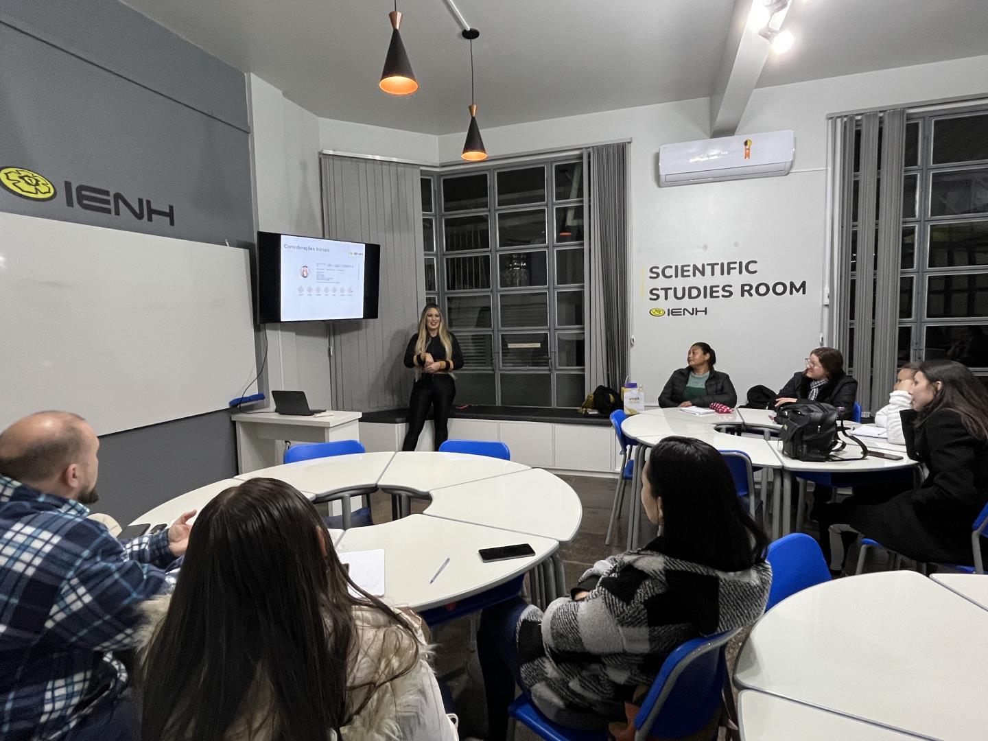 Palestra com Influencer Digital para turma do Curso Técnico em Administração