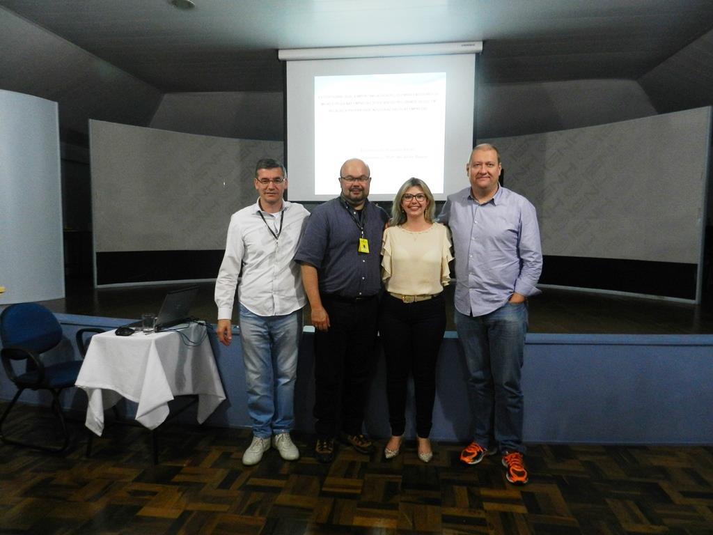 Período de apresentações de TCCs na Faculdade IENH