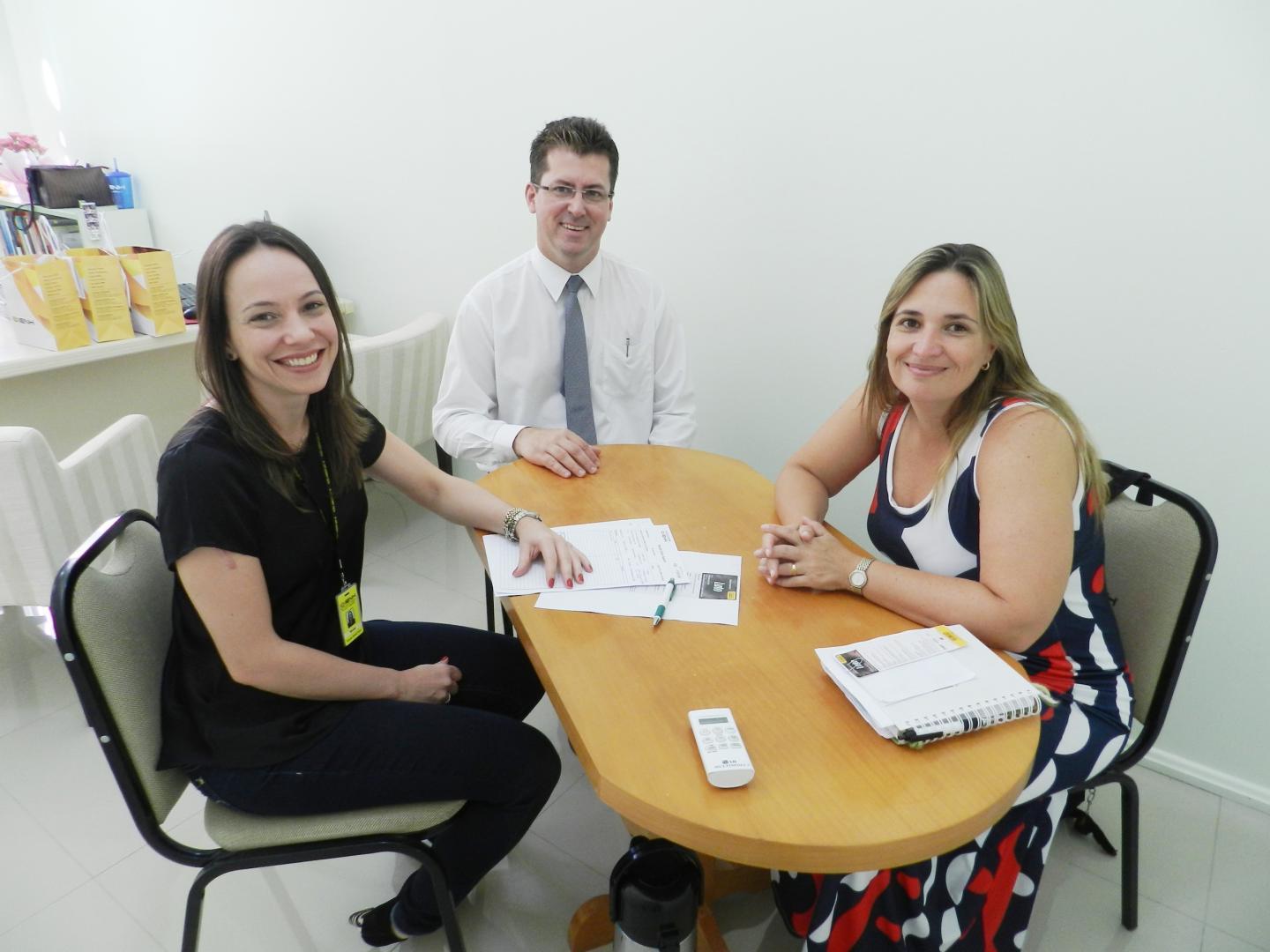 Reunião para tratar dos preparativos do Curso de Extensão em Luto