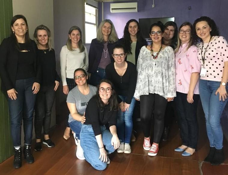 Turma do Curso de Psicologia da Faculdade IENH realiza visita técnica ao CREAS de Novo Hamburgo