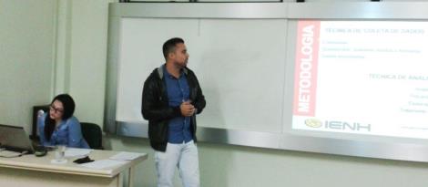 Acadêmicos apresentam projetos de TCC para bancas avaliadoras