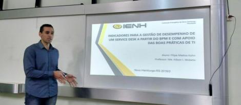 Acadêmicos da Faculdade IENH apresentam TCCs para bancas avaliadoras