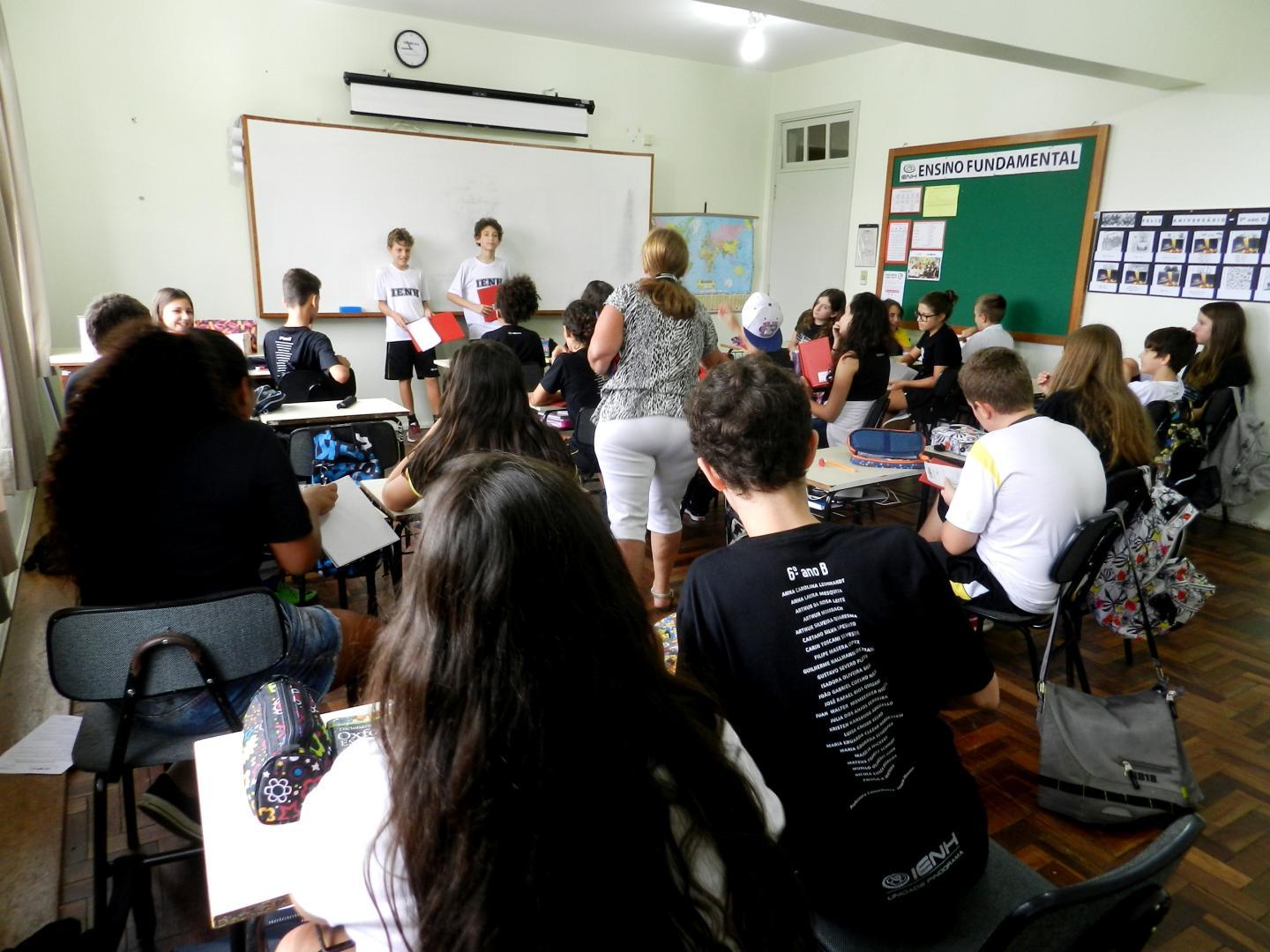 Atividade trabalha conceitos de identidade no 7º ano C