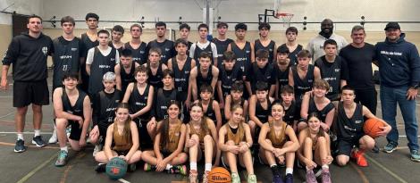 Atletas do Basquete da IENH vivem intercâmbio esportivo em Montevidéu Atletas do Basquete da IENH vivem intercâmbio esportivo em Montevidéu