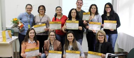 Colaboradores participam de Curso de Libras na IENH