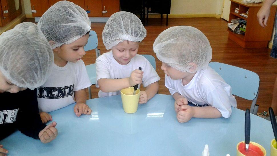 Cooking Class: preparando um "Rainbow Cake" - Bolo arco-íris