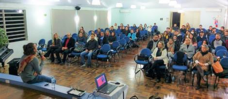 Curso de Extensão da IENH debate a “psicologia positiva: felicidade no trabalho?”