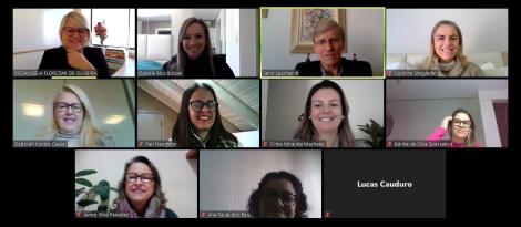 Equipe de Direção e Núcleo Pedagógico participam de capacitação Equipe de Direção e Núcleo Pedagógico participam de capacitação