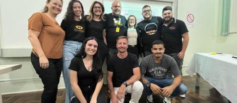 Estagiários concluem Relatórios de Estágio e se preparam para a formatura Estagiários concluem Relatórios de Estágio e se preparam para a formatura