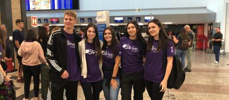 Estudantes bilíngues embarcam para intercâmbio na Nova Zelândia Estudantes bilíngues embarcam para intercâmbio na Nova Zelândia