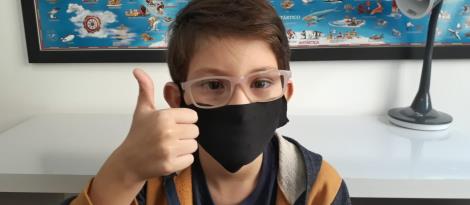 Estudantes confeccionam máscaras Estudantes confeccionam máscaras