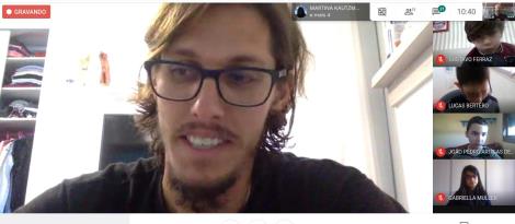 Estudantes conversam sobre basquete com jogador “Pitico” no projeto Momentos de Conversas Esportivas Estudantes conversam sobre basquete com jogador “Pitico” no projeto Momentos de Conversas Esportivas