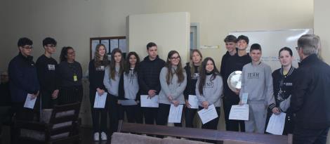 Estudantes da IENH são destaque no Programa Miniempresa da Junior Achievement Estudantes da IENH são destaque no Programa Miniempresa da Junior Achievement