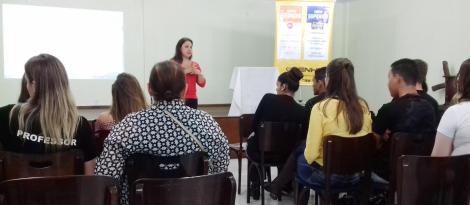 Faculdade IENH capacita estudantes do Ensino Médio