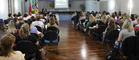 Palestra em comemoração ao Dia do Psicólogo ocorre na IENH