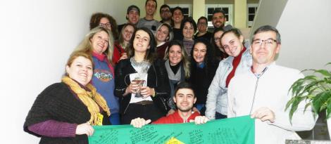 Faculdade IENH recebe intercambista francesa