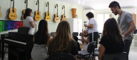 Meninas do Programa Arte em Movimento reúnem-se na IENH para primeiro encontro de 2020 Meninas do Programa Arte em Movimento reúnem-se na IENH para primeiro encontro de 2020