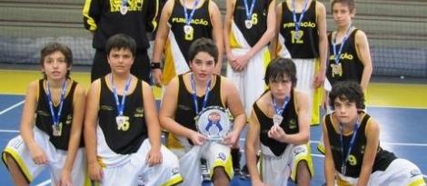 Basquete Mirim Masculino da IENH em 2º lugar na Copa Farroupilha