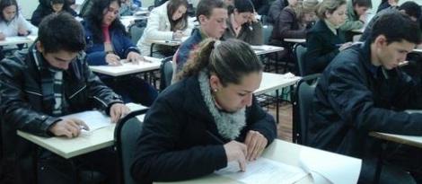 Prova de seleção para Bolsas de Estudo dos Cursos Técnicos Prova de seleção para Bolsas de Estudo dos Cursos Técnicos