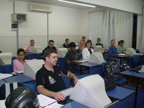 Alunos do Curso Técnico em Logística ampliam conhecimento através do Excel