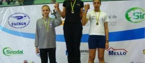 Atletismo da IENH no Campeonato Estadual Indoor