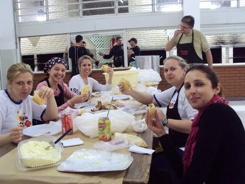 Meio frango na Unidade Oswaldo Cruz