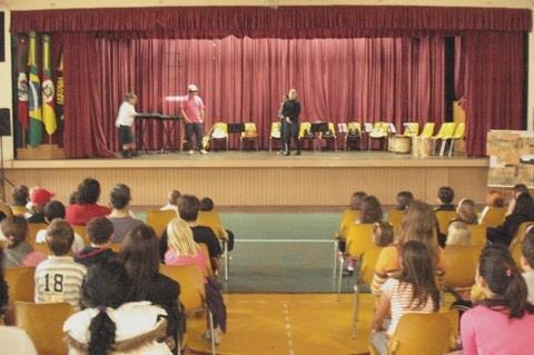 Mostra do Programa Cultural Arte em Movimento