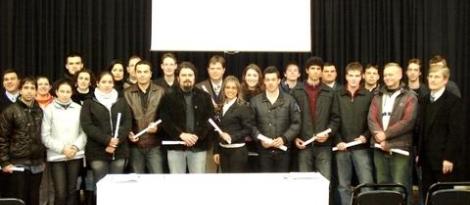 Formatura de Gabinete marca a conclusão dos Cursos Técnicos na IENH Formatura de Gabinete marca a conclusão dos Cursos Técnicos na IENH