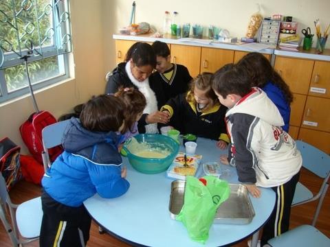 Espaço Brincar e Criar com atividades especiais