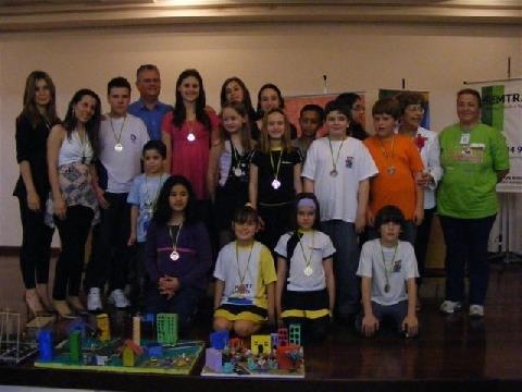 Estudantes da IENH são premiadas na Feira Municipal de Educação para o Trânsito
