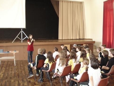 Soletração em inglês movimenta 2ªs séries do Currículo Bilíngüe do Oswaldo Cruz