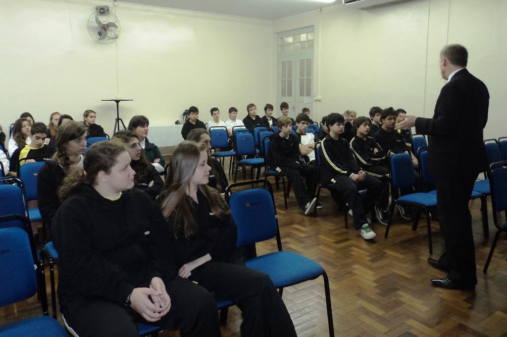 Palestra sobre Dia da Liberdade de Impostos e Consciência Tributária