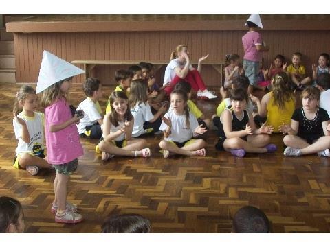 Alunos da Unidade Oswaldo Cruz recebem visita muito especial